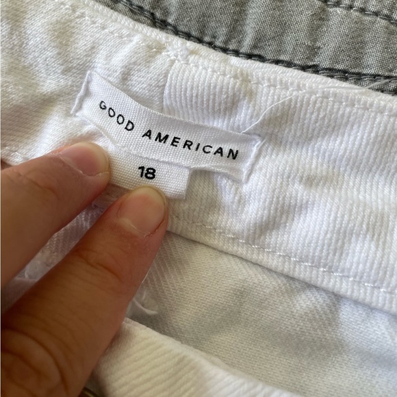 NWT Good American White 90’s Loose Straight Mid Rise Jeans Size 18 - Picture 10 of 13